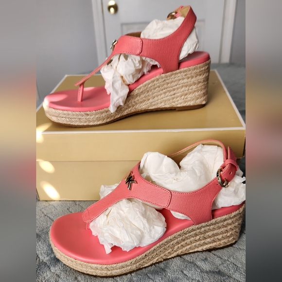 NWOT Michael Kors Laney Pink Thong Espadrille Sandals. NIB. - Picture 3 of 14
